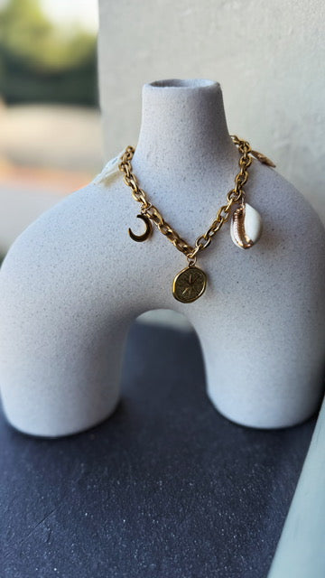 Bracelet doré Charms