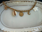 Bracelet doré Charms